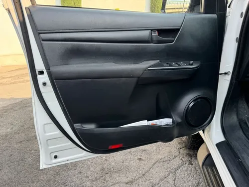 Toyota Hilux 2.7 Cabina Doble Base Mt