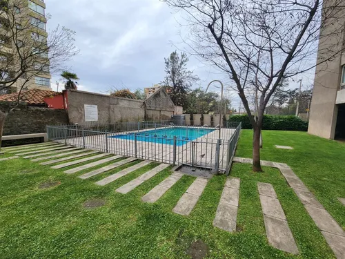 Departamento En Arriendo De 2 Dorm. En San Miguel