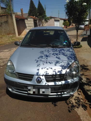 Renault Clio 1.0 Authentic 2005 4 Portas