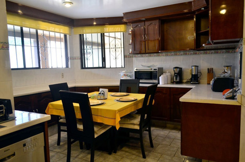 Casa En Venta En Lomas De La Hacienda Av1032