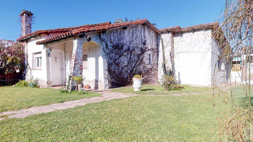 Imagen 3 de 22 de Casa - La Plata