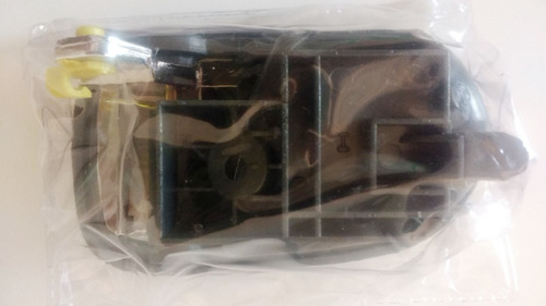Juego De Manijas De Puerta Interna De Mazda Allegro