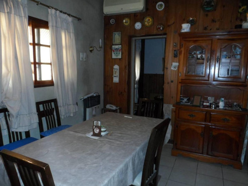 Imagen 5 de 12 de Casa Ph - 4 Ambientes - Pb - Servicios - Ideal Uso Profesion