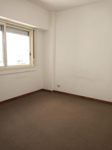 Venta Departamento 2 Amb. En Ramos Mejía - Buen Estado
