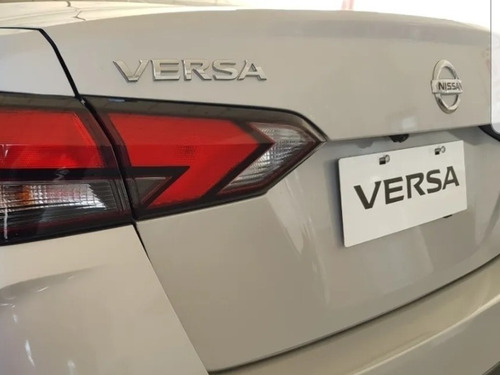 Imagen 12 de 15 de Nissan Versa 2022 1.6 Sense Mt