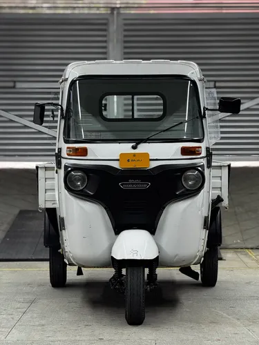 Bajaj Maxima Motocarro