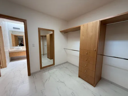 Residencia En Venta En Milenio Iii, Cotto Milenio, 4 Recámaras, Estudio, 5.5 Bañ