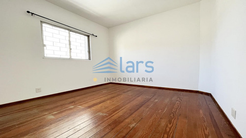 Imagen 2 de 7 de Apartamento En Alquiler / Pocitos - Inmobiliaria Lars