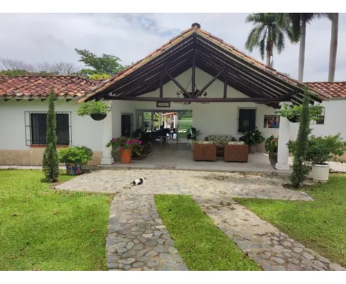F-10 Finca Remodelada En Santa Fe De Ant. (via Pan Gordito)