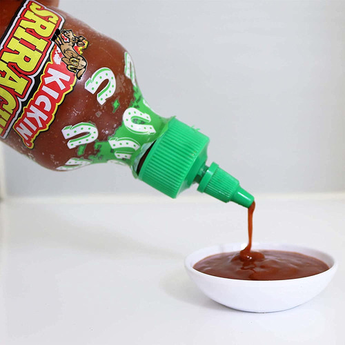 Ass Kickin Sriracha Salsa Picante Botella De 18 Onzas