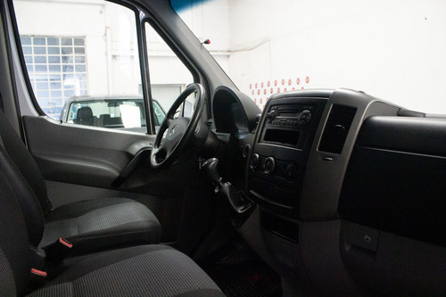 Mercedes-Benz Sprinter 2.1 415 Furgon 3250 150cv Tn V2