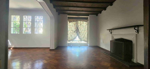 Venta Casa Amplia Las Condes Excelente Ubicación