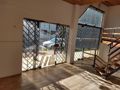 Imagen 17 de 30 de Venta Local Comercial + Departamento Con Patio 530 E/6 Y 7