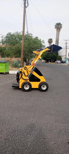 Minicargador Marca Furd Modelo Dt-380 Año 2024 En Querétaro.
