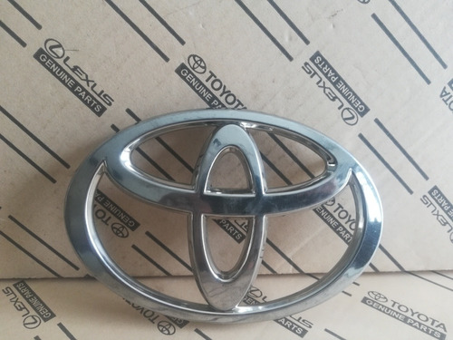 Emblema De Parrilla De Toyota Fortuner 2012-2013-2014-2015