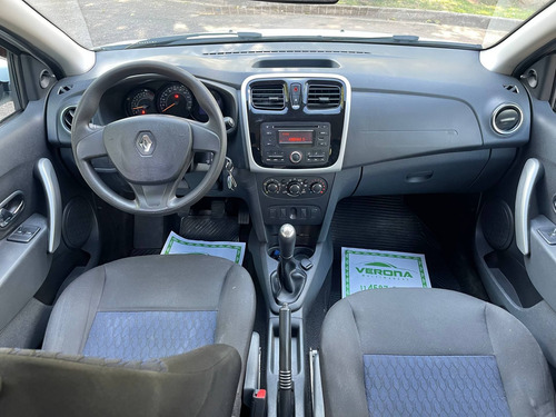 Imagem 8 de 11 de Renault Sandero 1.6 Expression 8v Flex 4p Manual