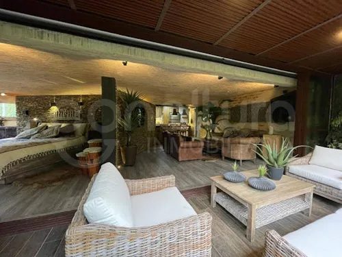 Apartaestudio En Venta Altos Del Poblado 472-7046