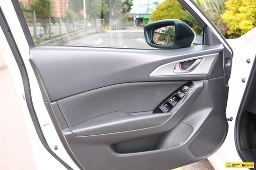 Mazda 3 2.0 Touring At