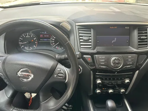 Nissan Pathfinder 3.5 R52 Sense