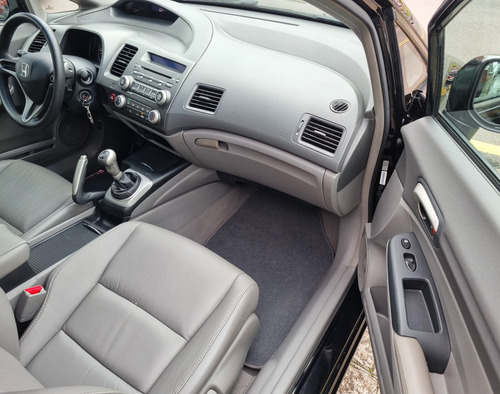 Honda Civic 1.8 LXS 16V FLEX 4P MANUAL