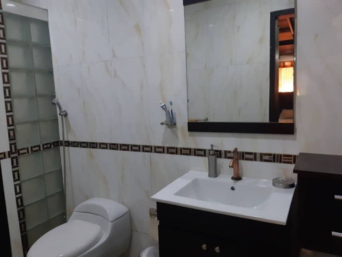 Imagen 8 de 18 de Se Vende Casa En Bejuma, Conjunto Cerrado 575mts De Terreno Y 270mts De Bienhechuría Ubicada En Urbanización Privada Campo Claro.