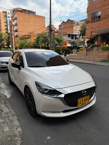 Mazda 2 Touring 2024 Carbón Edition