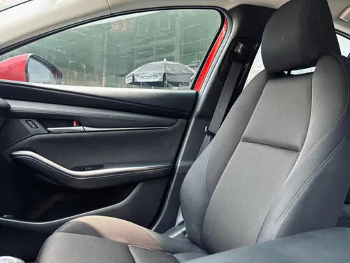 Mazda Mazda 3 2.0 I Sedan Mt