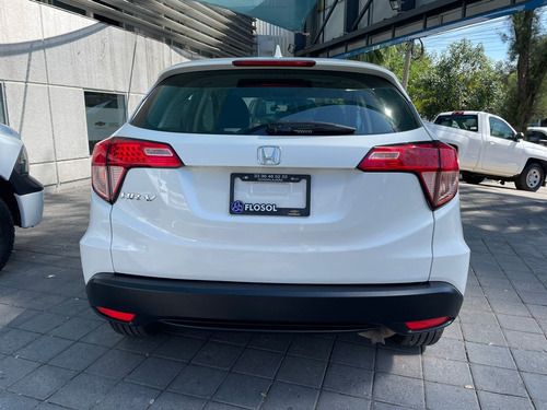 Imagen 6 de 11 de Honda Hr-v 2016 1.8 Uniq Mt