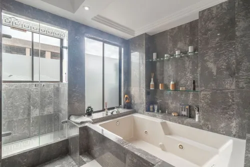 Apartamento En Venta En Chicó Navarra. Cod V16129