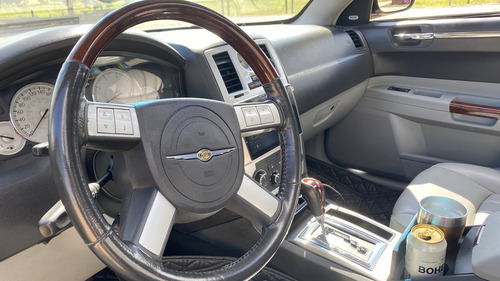 Chrysler 300C 5.7 Hemi 4p