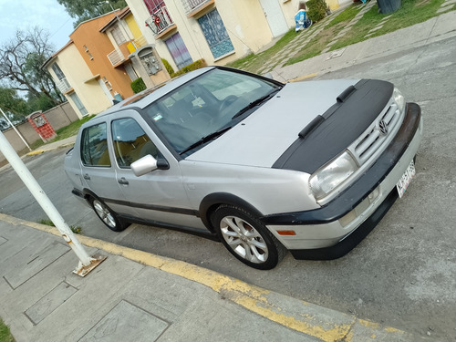Volkswagen Jetta 2.0 Gls Aa At