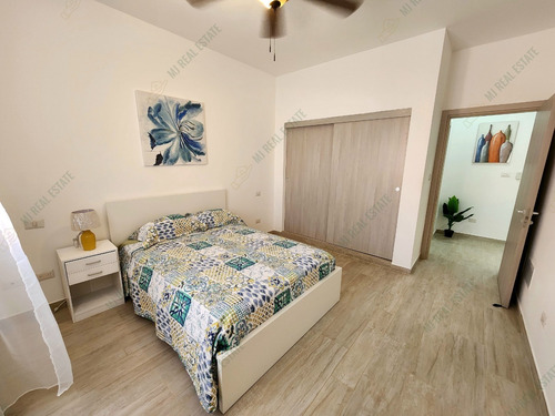 Apartamento Amueblado En Punta Cana, Los Corales, 2 Habitaciones