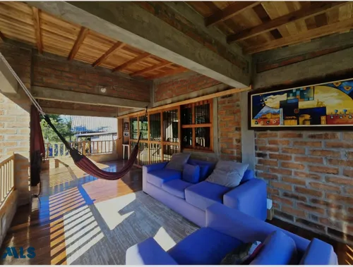 Casa Finca En Santa Elena - Vereda El Rosario