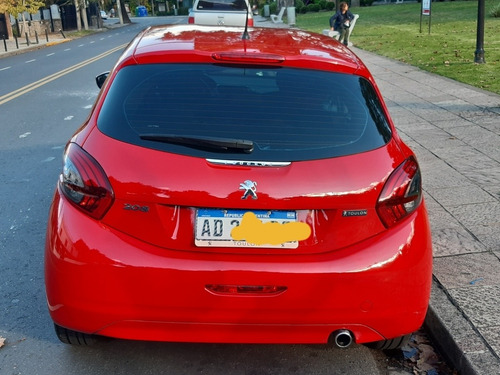 Imagen 2 de 12 de Peugeot 208 2018 1.6 Active
