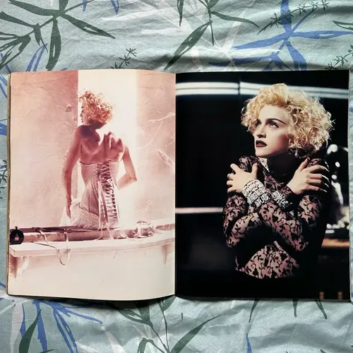 Tourbook Madonna - Blond Ambition Tour 1990 Programme | MercadoLivre