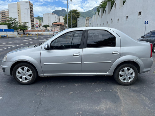 Renault Logan 1.6 EXPRESSION 16V FLEX 4P AUTOMÁTICO