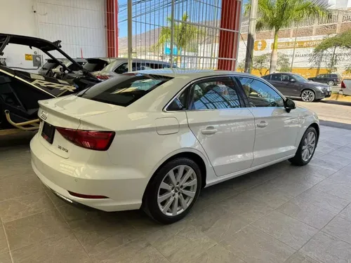 Audi A3 TFSI Select