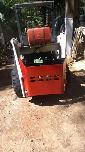 Bob Cat 711 Trator Motor 2 Cilindro