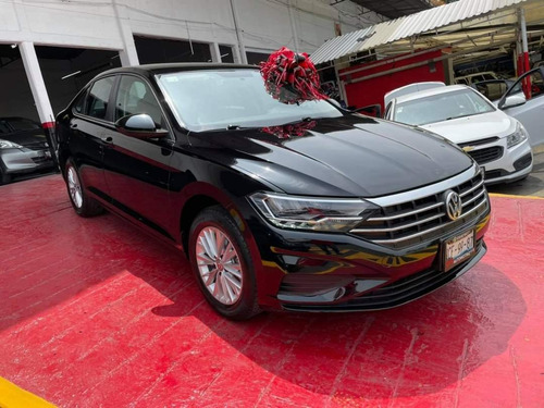 Imagen 3 de 10 de Volkswagen Jetta 2019 2.5 Comfortline Mt
