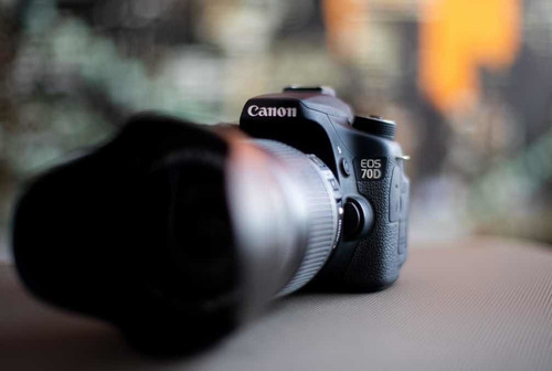 Camara Canon 70d + Lente Canon 18-200