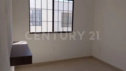 Casa En Renta Al Sur En Residencial Lucerna