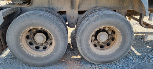 Imagem 9 de 15 de Rodotrem Graneleiro Facchini 2021/21 Com Pneus (1g84)