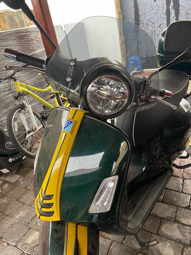 Vespa 300 Gts Súper; Único Dueño. Abs Control De Tracción