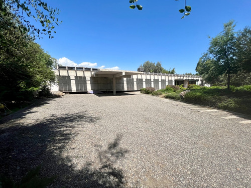 Venta Casa Moderna, Con Orilla Laguna Privada