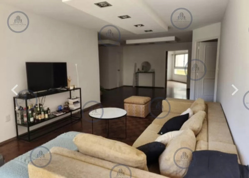 Venta De Amplio Apartamento De 3 Dormitorios En Pocitos