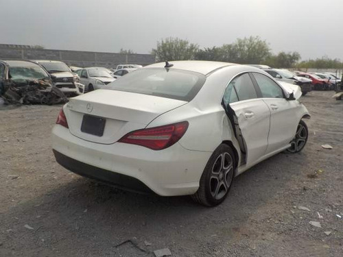 Mercedes-Benz Clase CLA 1.6 200 Cgi Sport At