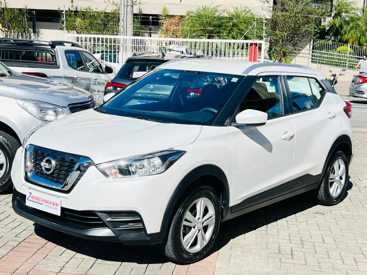 Nissan Kicks 1.6 16v S 5p