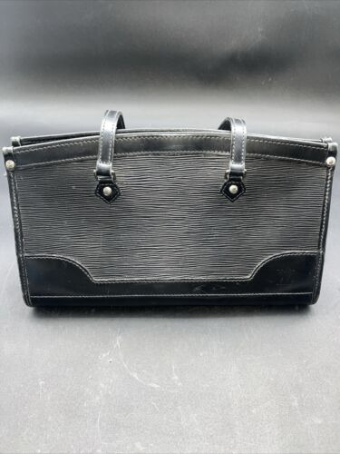 Louis Vuitton Madeleine Epi Noir Shoulder Bag Ddd