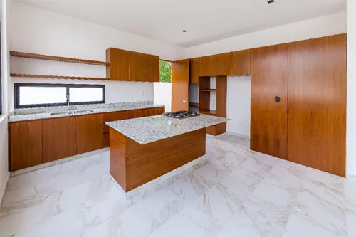 Casa En Venta En Mérida, Privada Nortemerida.