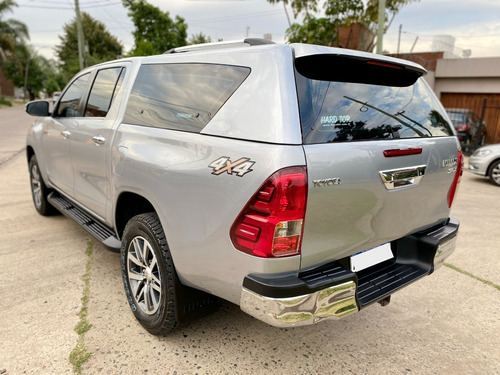 Toyota Hilux Srx Automatica 4x4 Services Oficiales Impecable